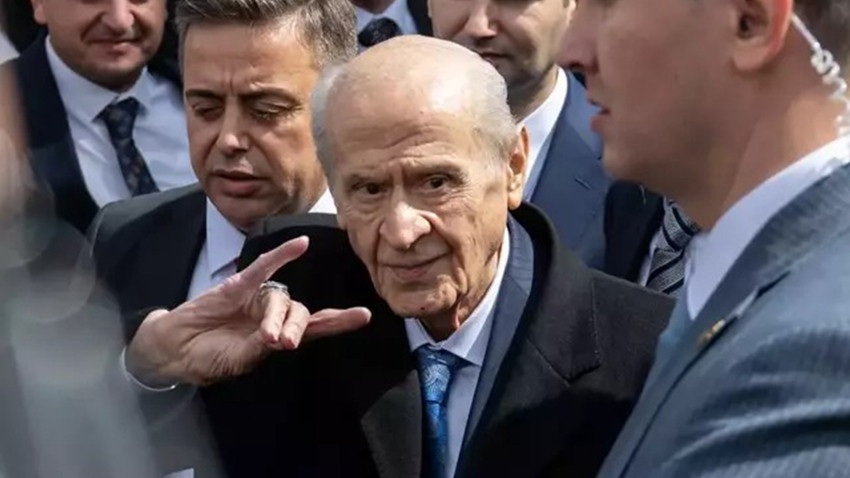 Bahçeli de gençlere uydu: ‘Akım var dediler geldik’