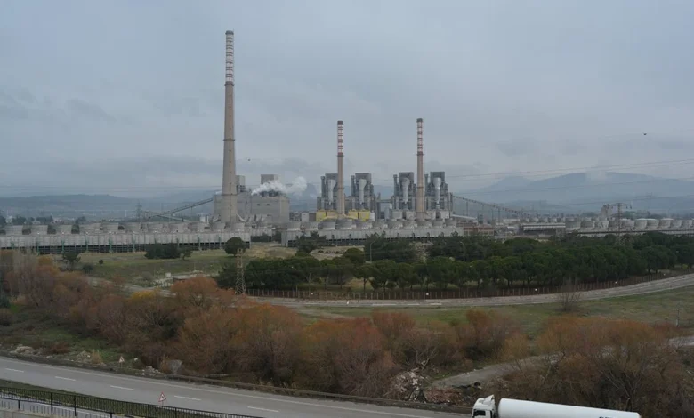 Bakan Bayraktar: “Yerli Kömürden Elektrik Üretmeye Uzun Süre Daha Devam Edeceğiz” Bakan Bayraktar: “Yerli Kömürden Elektrik Üretmeye Uzun Süre Daha Devam Edeceğiz”