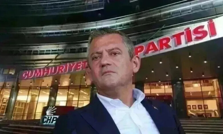 Özgür Özel yeni parti hazırlıklarına başladı! Özgür Özel yeni parti hazırlıklarına başladı!