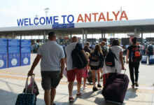 Antalyaya 8 ayda 11,7 milyon yabancı turist geldi