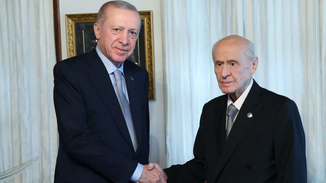 Son dakika: Cumhurbaşkanı Erdoğan-Devlet Bahçeli görüşmesi başladı Son dakika: Cumhurbaşkanı Erdoğan-Devlet Bahçeli görüşmesi başladı