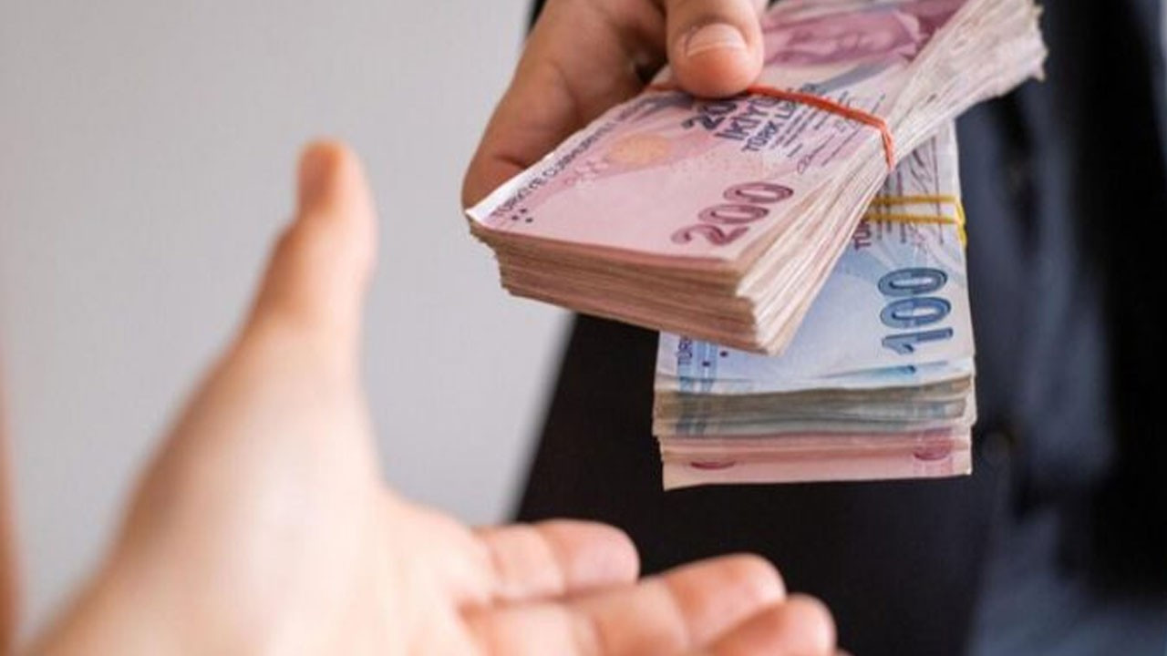 Bu hafta 5 şirket hissedarlarına temettü verecek! İşte ödemelerin yapılacağı tarihler ve miktarları Bu hafta 5 şirket hissedarlarına temettü verecek! İşte ödemelerin yapılacağı tarihler ve miktarları
