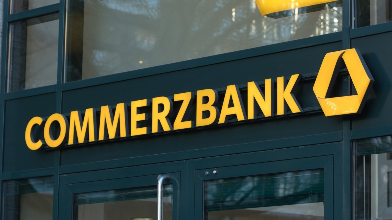 Commerzbank’tan kritik analiz: Faiz indirimleri TL’nin değer kaybını hızlandırabilir Commerzbank’tan kritik analiz: Faiz indirimleri TL’nin değer kaybını hızlandırabilir