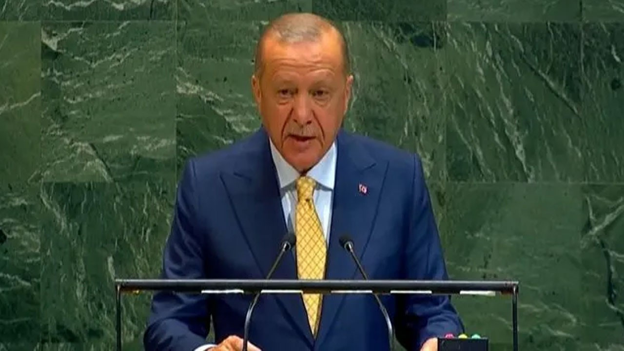 Faruk Acar, Erdoğan’ın konuşmasının mikrofona yansımayan kısmını paylaştı Faruk Acar, Erdoğan’ın konuşmasının mikrofona yansımayan kısmını paylaştı