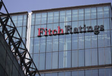 Fitch, Fransa’nın kredi notunu düşürdü