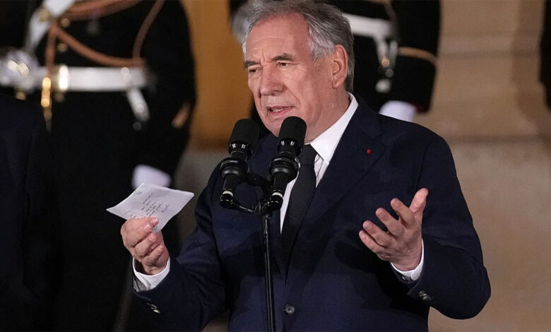 Fransa’da hükümet düştü