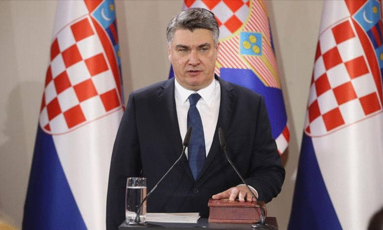 Hırvatistan Cumhurbaşkanı Milanovic, İsrail Dışişleri Bakanı Saar ile görüşmeyi reddetti Hırvatistan Cumhurbaşkanı Milanovic, İsrail Dışişleri Bakanı Saar ile görüşmeyi reddetti