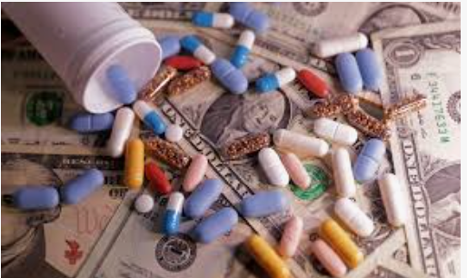 Trump’tan İlaç Devi Şirketlere Darbe: ABD’ye Yerli Üretim Şartı, Aksi Halde %100 Gümrük Vergisi Geliyor