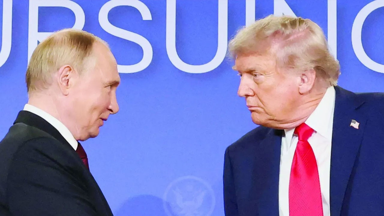 Kremlin: Putin, Trump ile Moskova'da görüşmeye hazır