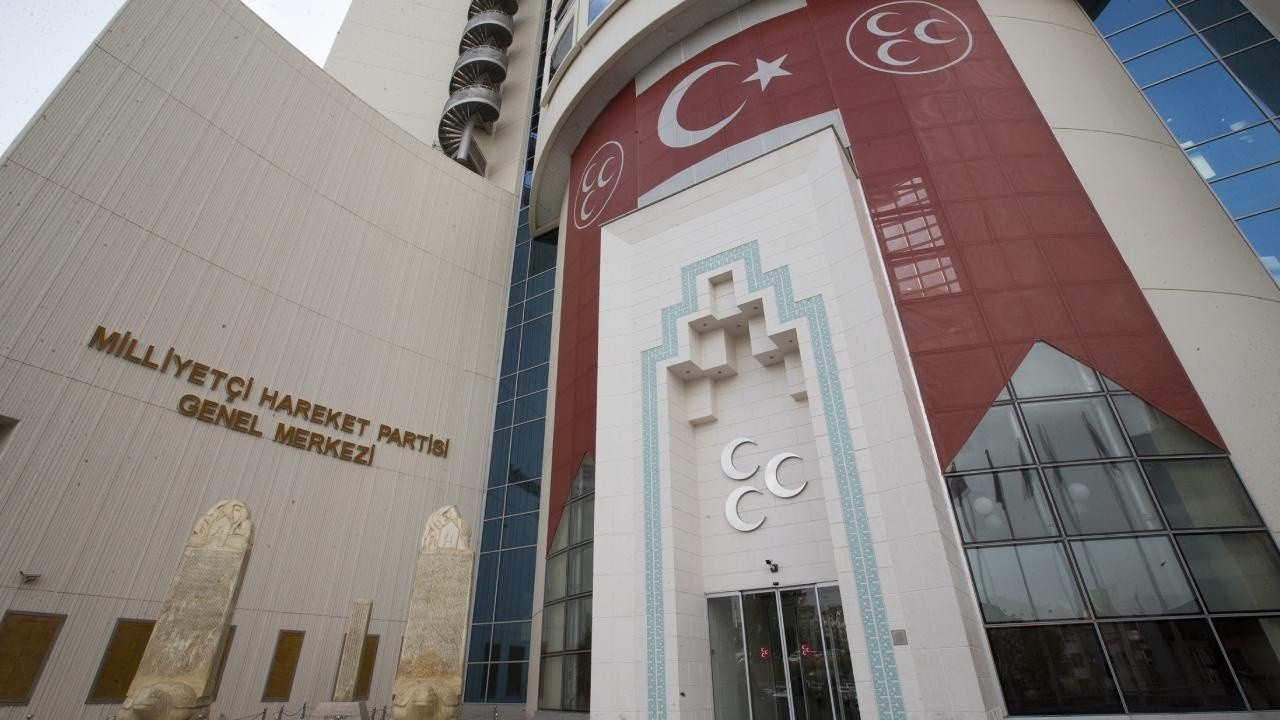 MHP’de 2 isim ihraç talebiyle disipline sevk edildi MHP’de 2 isim ihraç talebiyle disipline sevk edildi