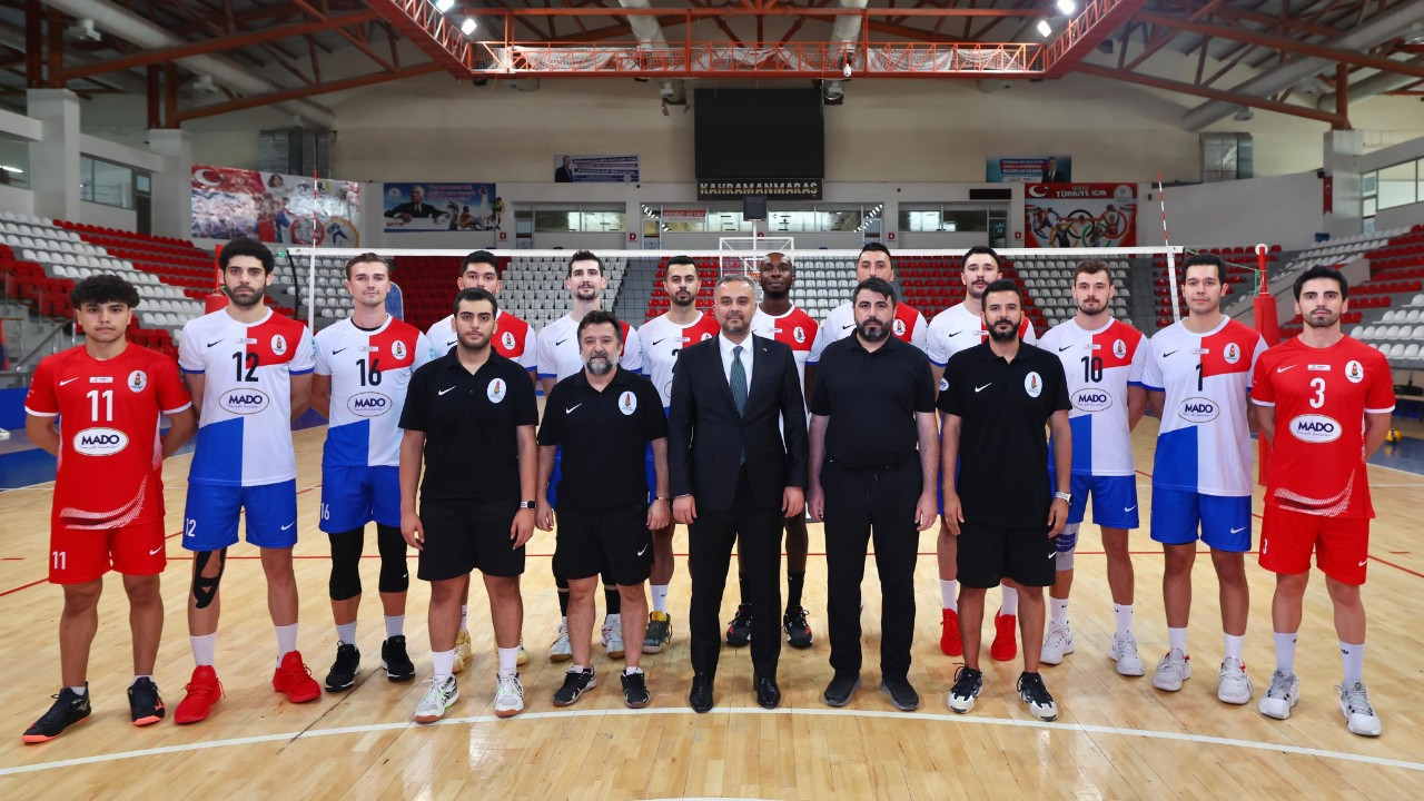 Onikişubat’ın Yeni Gururu: Belediyespor Voleybol Takımı resmen kuruldu Onikişubat’ın Yeni Gururu: Belediyespor Voleybol Takımı resmen kuruldu