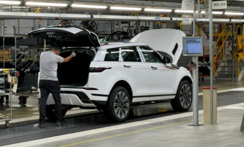 Otomotiv devine siber saldırı! Fabrikalarda üretime ara verildi