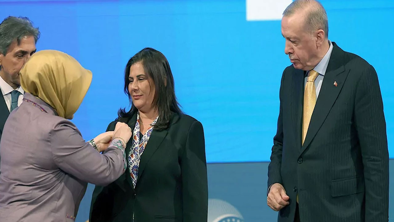 Özlem Çerçioğlu'nu ilk yazan gazeteciden iddia: 8 CHP'li belediye daha AK Parti'ye geçecek