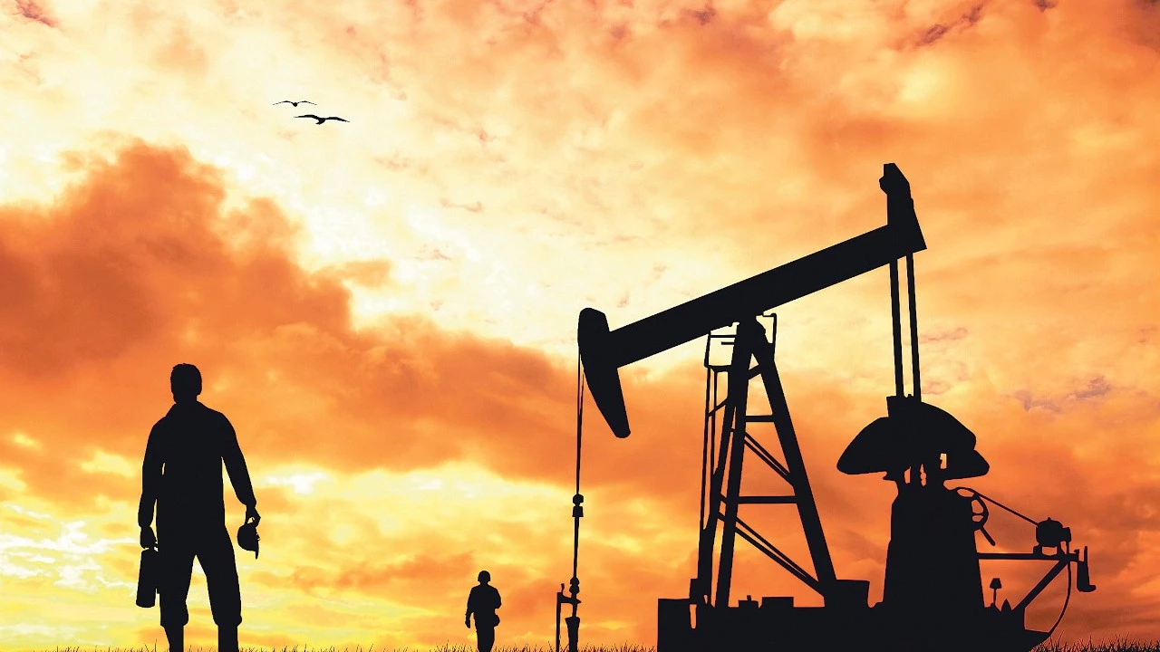 Petrol fiyatları geriliyor: Gözler OPEC+ toplantısında