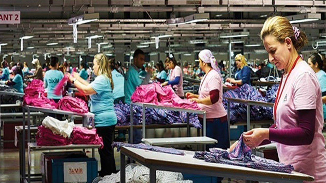 Tekstil ve hazır giyim sektöründe kriz: 6 ayda 3 binden fazla şirket kapandı, 56 bin kişi işsiz kaldı Tekstil ve hazır giyim sektöründe kriz: 6 ayda 3 binden fazla şirket kapandı, 56 bin kişi işsiz kaldı