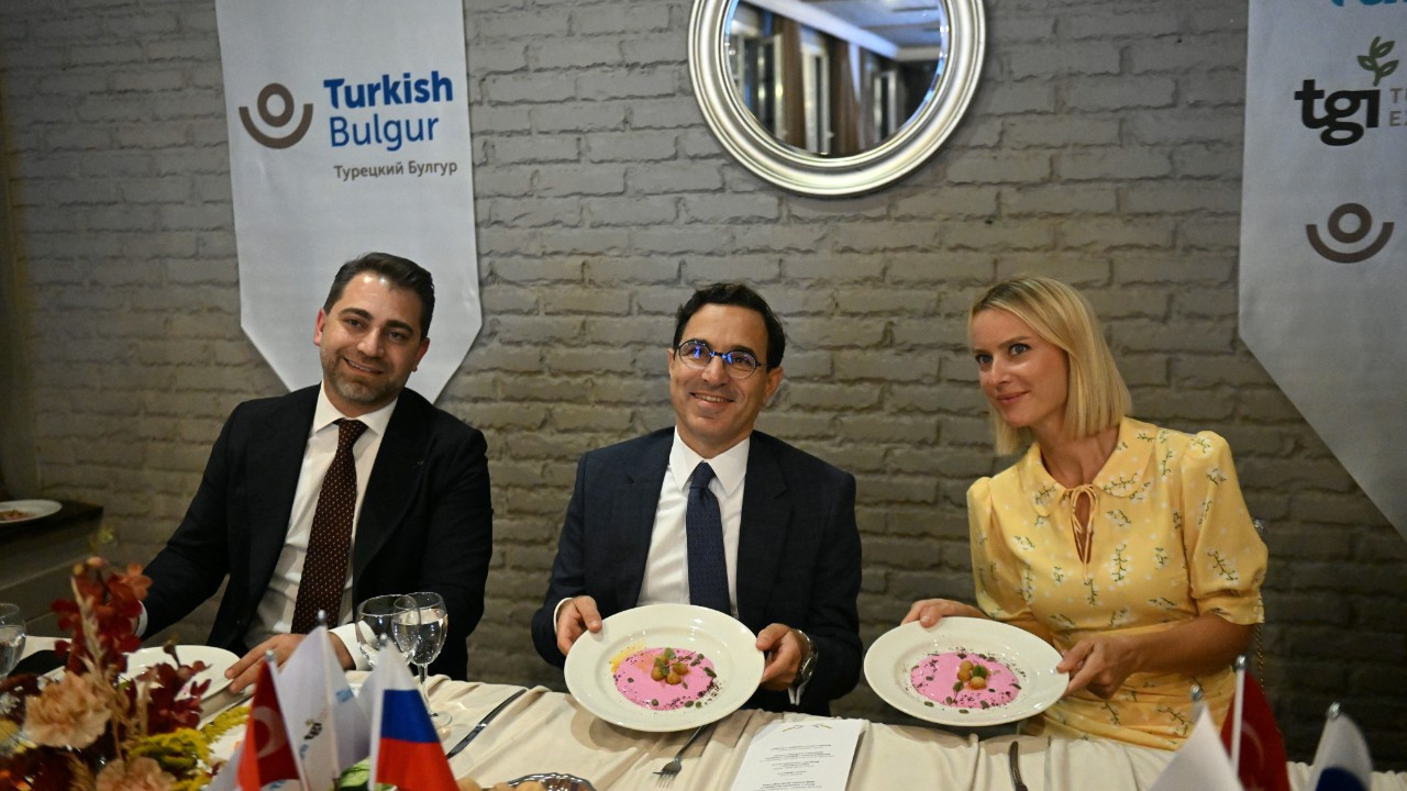 Türk bulguru, Moskova’da çifte etkinliğin yıldızı oldu Türk bulguru, Moskova’da çifte etkinliğin yıldızı oldu
