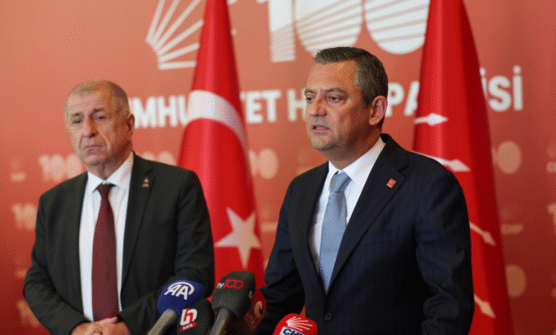 Ümit Özdağ: Zafer Partisi, hukuk mücadelesinde CHP’nin yanında olacaktır
