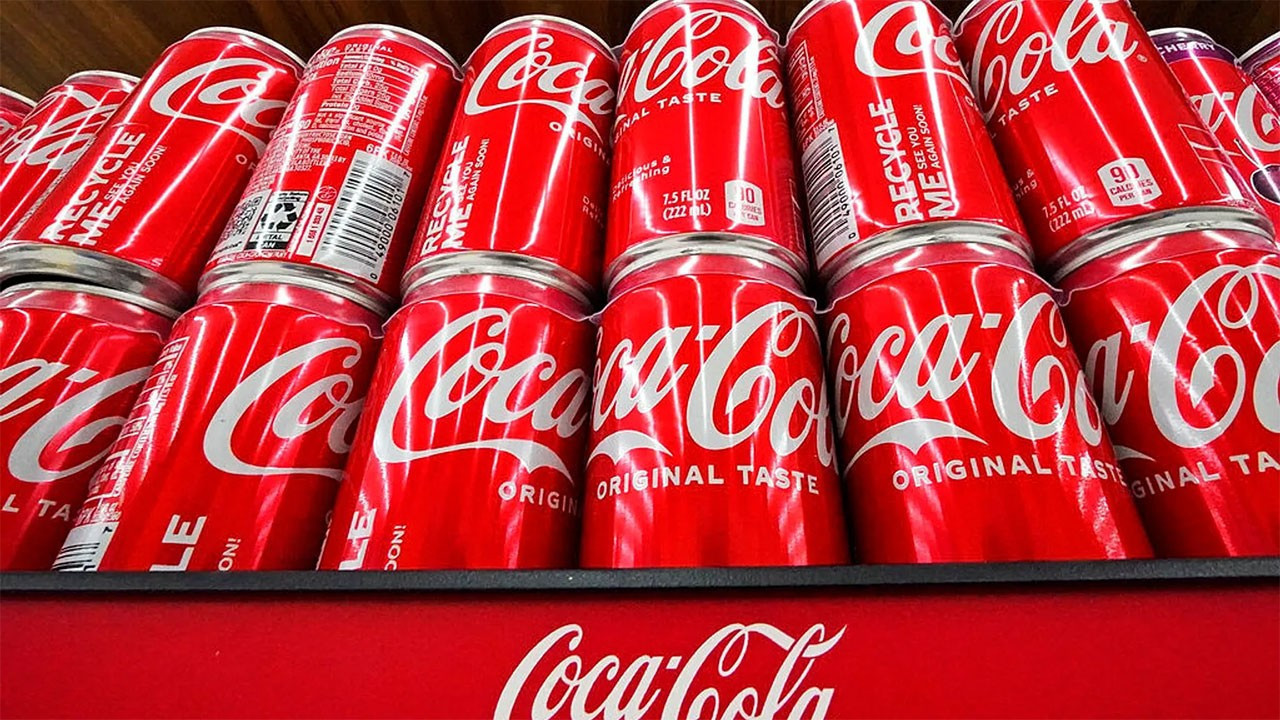 Coca-Cola, bazı ürünleri için geri çağırma süreci başlattı Coca-Cola, bazı ürünleri için geri çağırma süreci başlattı