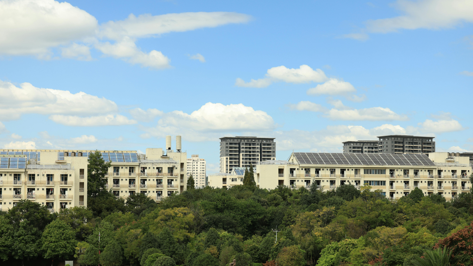 Apartman çatılarındaki güneş potansiyeli, Almanya’nın enerji dönüşümüne yön verebilir Apartman çatılarındaki güneş potansiyeli, Almanya’nın enerji dönüşümüne yön verebilir