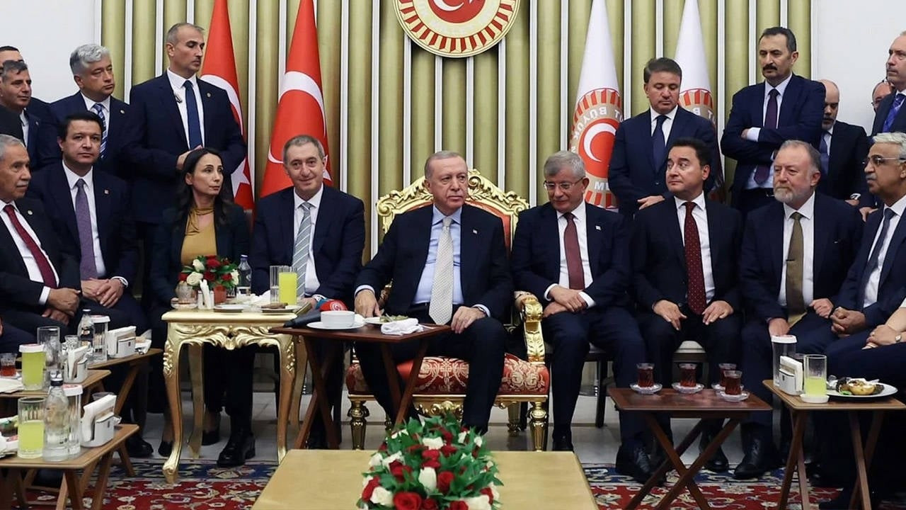 Gelecek Partisi’nden Erdoğan-Davutoğlu fotoğrafına açıklama