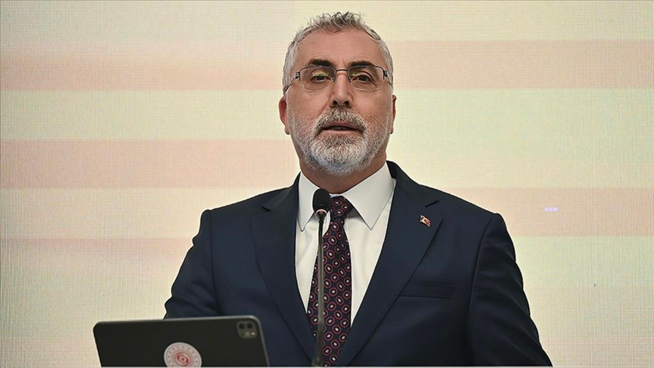 Bakan Işıkhan: Türkiye artık sadece tüketen değil, yön veren bir ülke