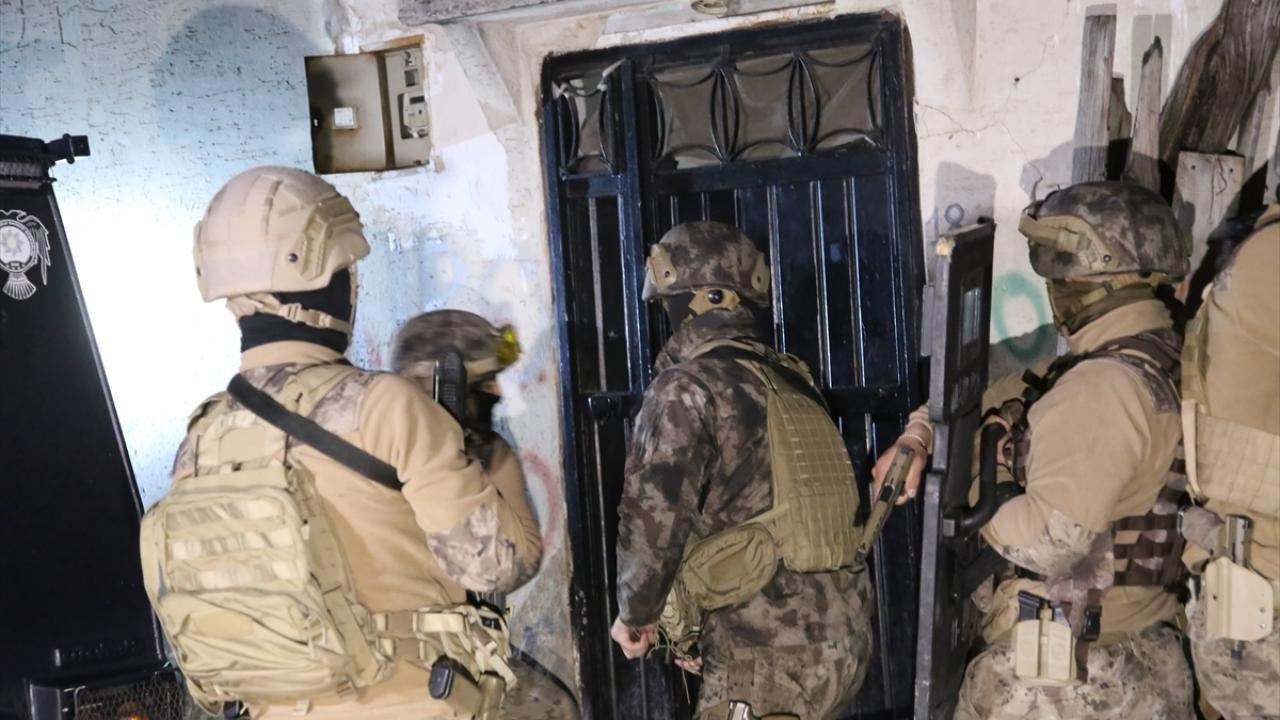 DEAŞ terör örgütü üyesi 13 şüpheli hakkında gözaltı kararı