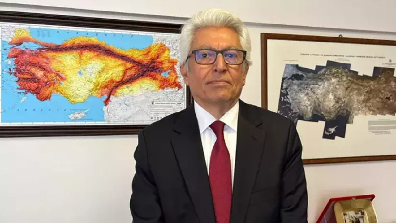 Karadeniz'de 3.7 büyüklüğünde deprem: İstanbul'da neden hissedildi? Deprem profesörü yanıt verdi