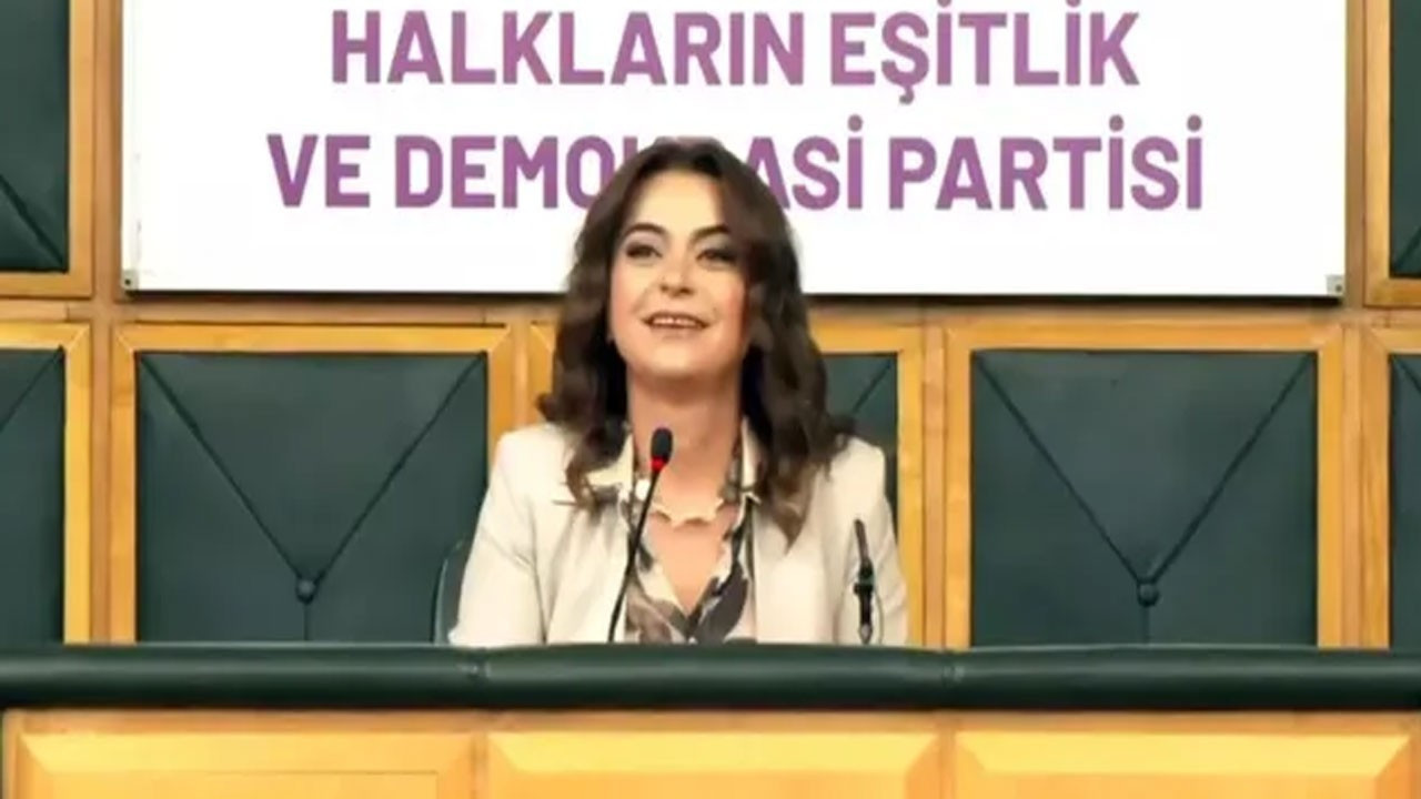 Meclis’te ‘Apo’ sloganı atılması sonrası Şehit Aileleri ve Gaziler Derneği’nden çağrı Meclis’te ‘Apo’ sloganı atılması sonrası Şehit Aileleri ve Gaziler Derneği’nden çağrı