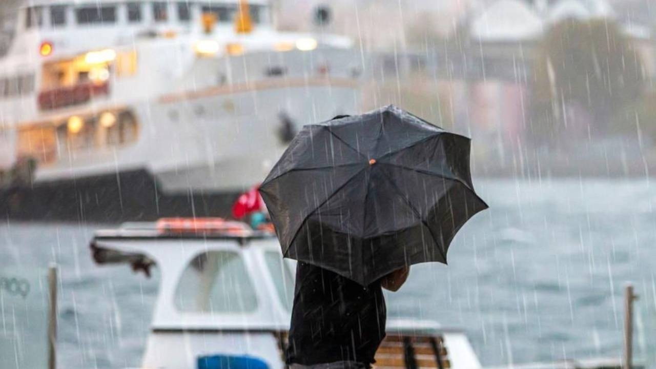 Meteoroloji uzmanından İstanbullulara 'eve erken dönün' uyarısı: Ben de 13:00'ten sonra dönüyorum Meteoroloji uzmanından İstanbullulara 'eve erken dönün' uyarısı: Ben de 13:00'ten sonra dönüyorum
