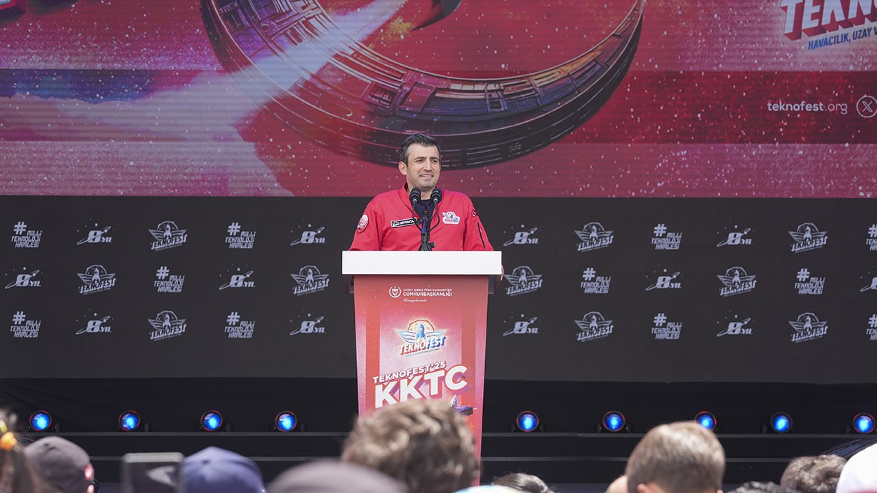 TEKNOFEST Yönetim Kurulu Başkanı Bayraktar: İstanbul’da yeni rekorlara imza atacağız TEKNOFEST Yönetim Kurulu Başkanı Bayraktar: İstanbul’da yeni rekorlara imza atacağız