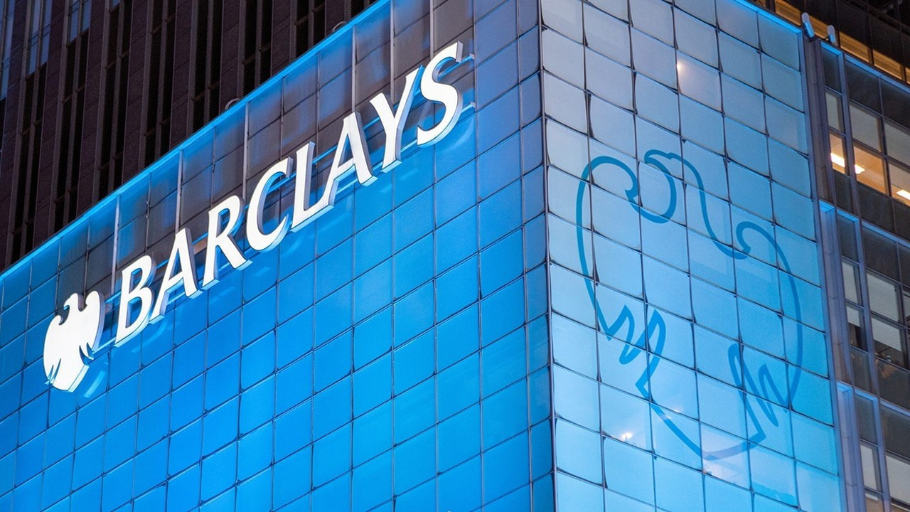 Barclays, 3. çeyrekte tahminleri aştı