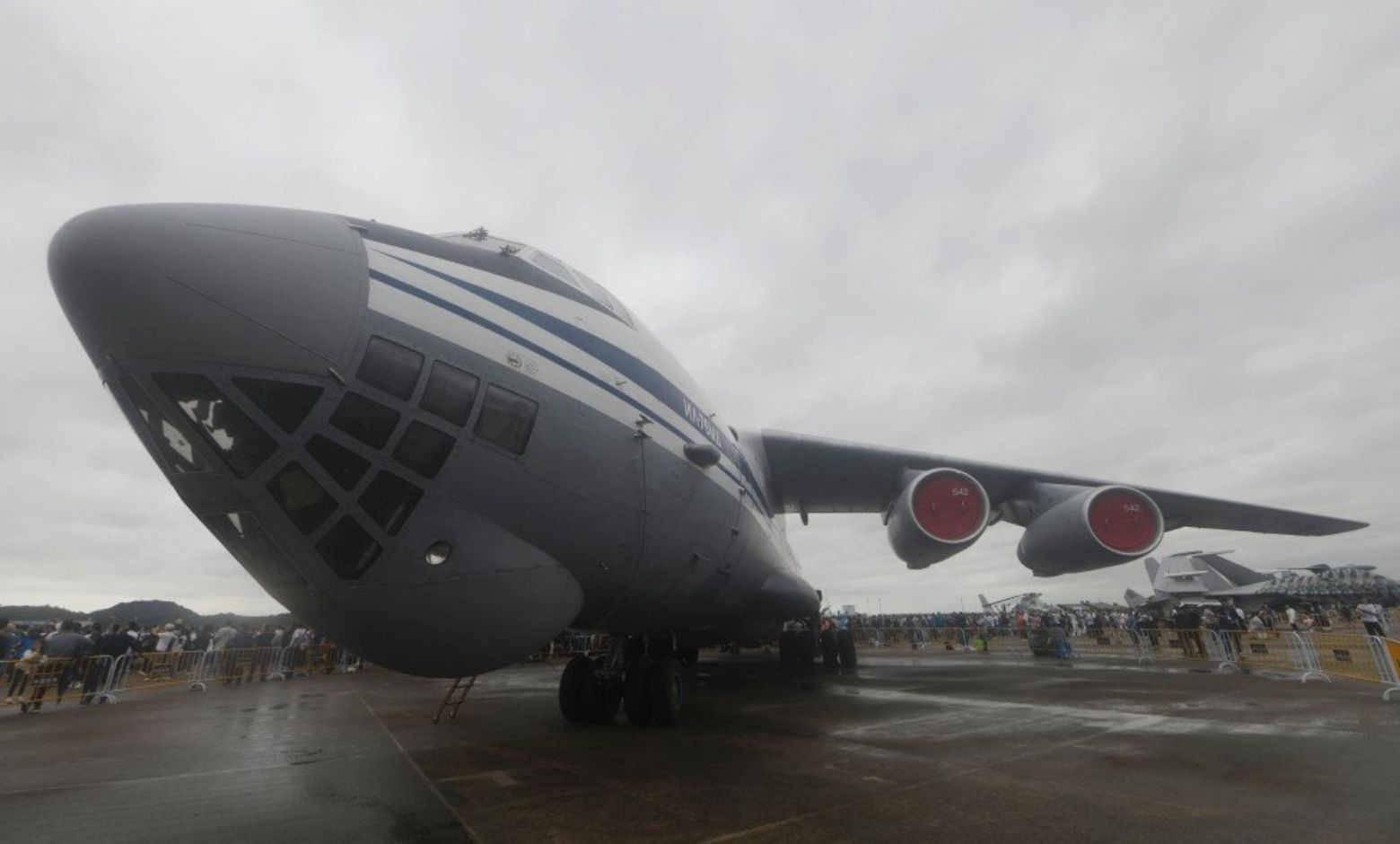 Rus Kargo Uçağı Venezuela’ya İndi: Maduro’dan Yardım Talebi