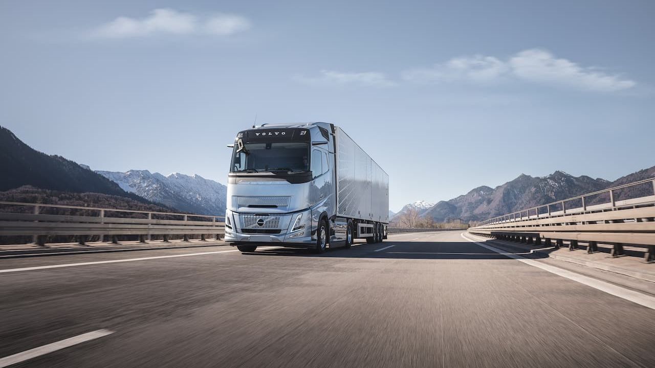 Volvo Trucks, Göz Takip Teknolojisiyle Sürücü Güvenliğini