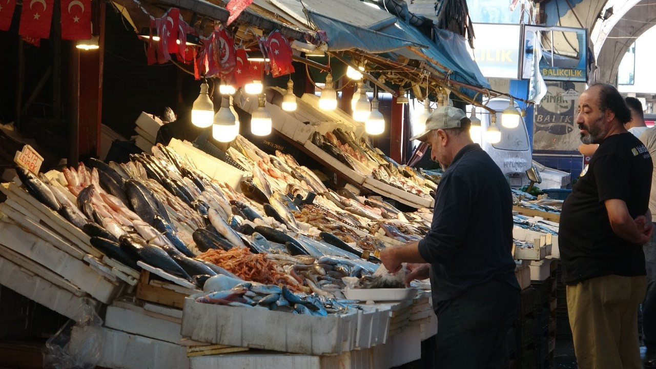 Balık Tezgahları Doldu: Sezon Kasım’a Kadar Sürecek