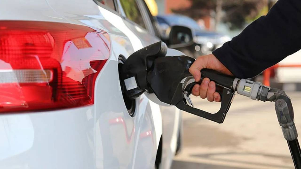 Benzine indirim gelecek mi? İşte 5 Kasım 2025 güncel benzin, motorin ve LPG fiyatları Benzine indirim gelecek mi? İşte 5 Kasım 2025 güncel benzin, motorin ve LPG fiyatları
