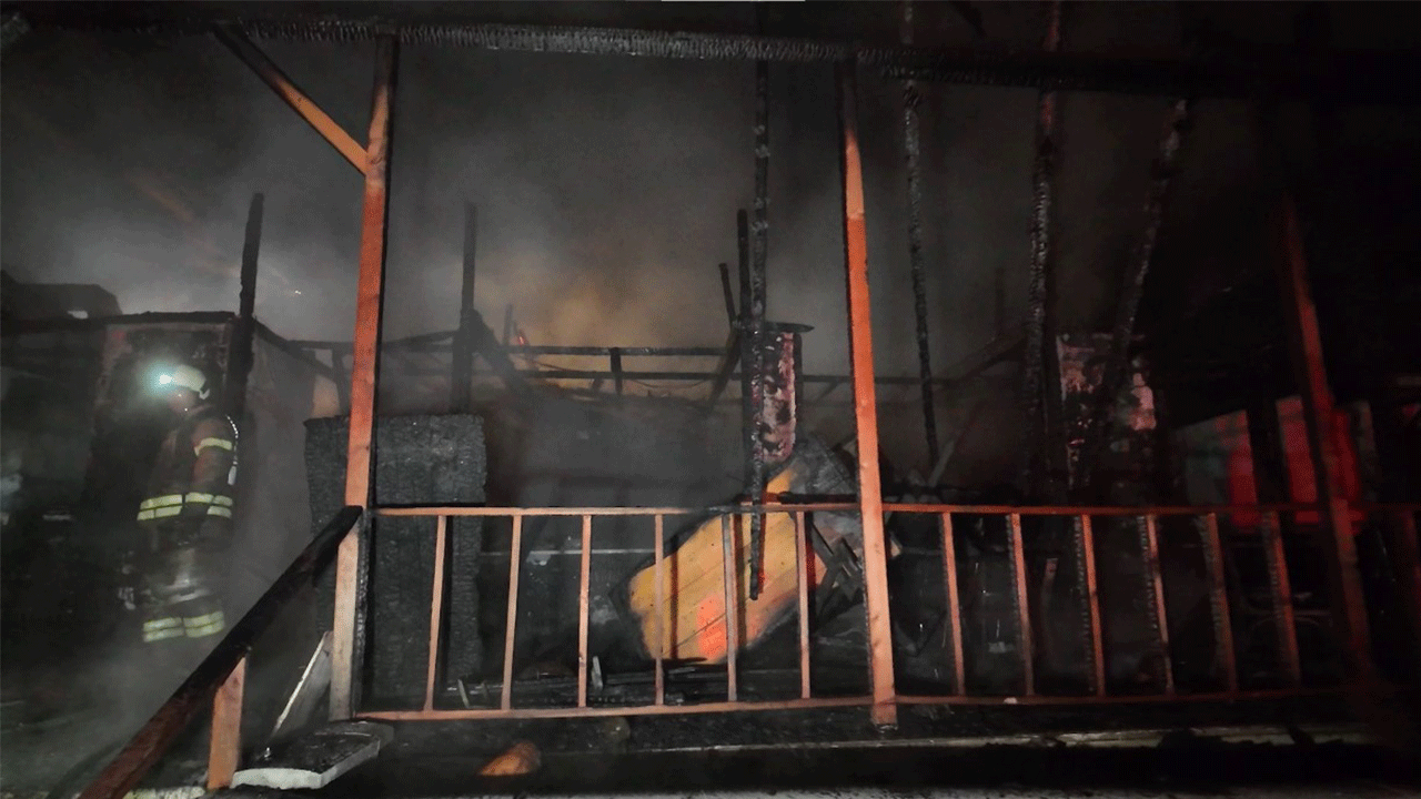 Beykoz’da Şömine Yangını Restoranı Kullanılamaz Hale Getirdi Beykoz’da Şömine Yangını Restoranı Kullanılamaz Hale Getirdi