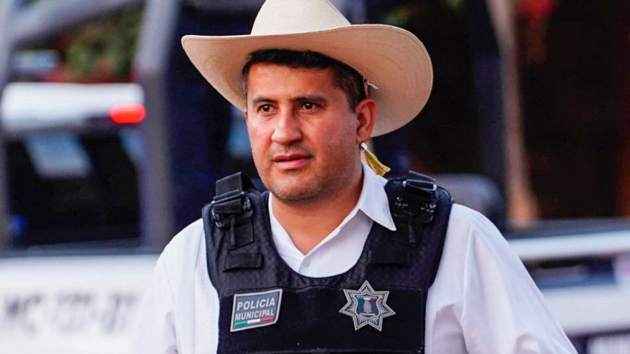 Meksika’da uyuşturucu kartellerine karşı savaş çağrısı yapan belediye başkanı öldürüldü Meksika’da uyuşturucu kartellerine karşı savaş çağrısı yapan belediye başkanı öldürüldü